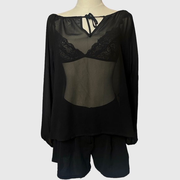 Black blouse - Picture 1 of 2